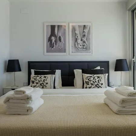 Le Mirage 10 Seaside Golden Mile Apartment *